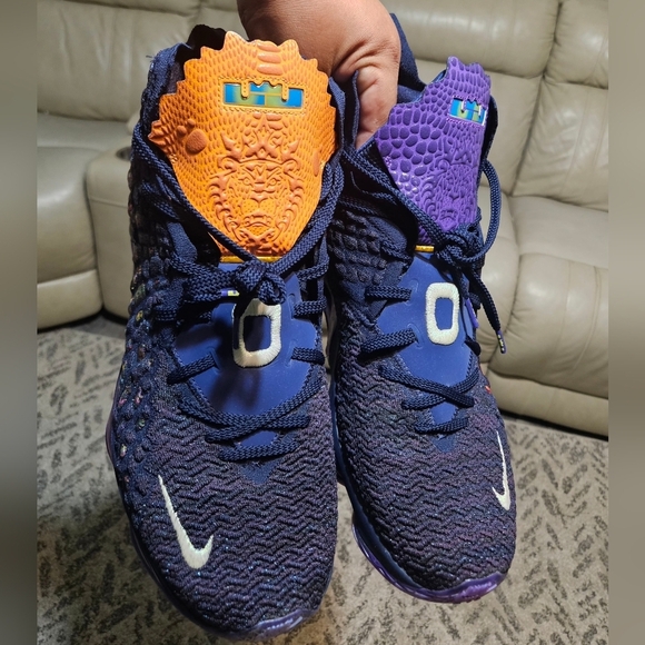 💙Nike Lebron XVII 'Space Jam Monstars' Basketball Shoes CD5050-400 SZ (17)💚 - Picture 11 of 16